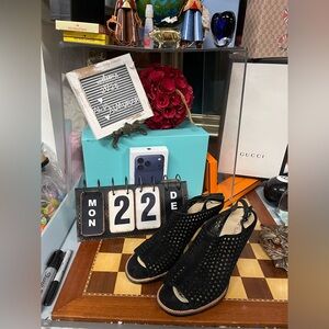 Via Spiga Tasa Black Suede Peep Toe High Heel Shoes Size